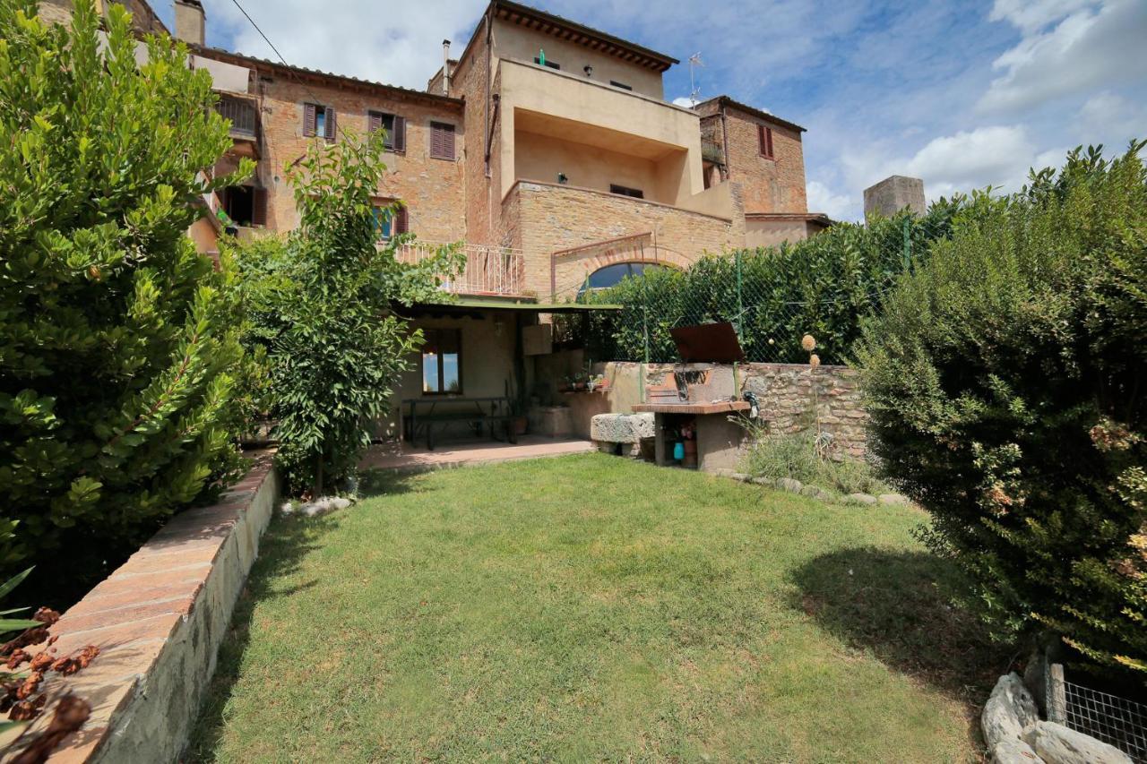 Corte Dei Guelfi San Gimignano Exterior foto